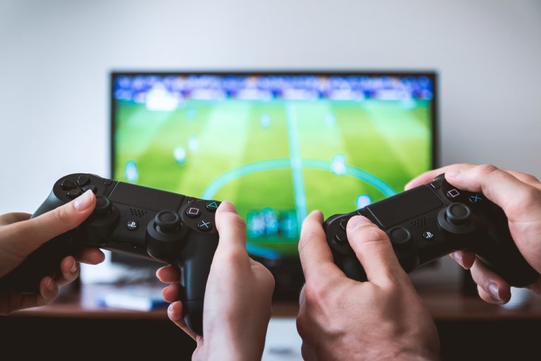 Pourquoi les jeux vidéo détruisent le modèle hollywoodien ?