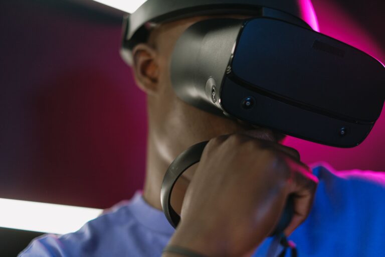 Quels sont les gadgets indispensables pour tout bon geek qui se respecte ?