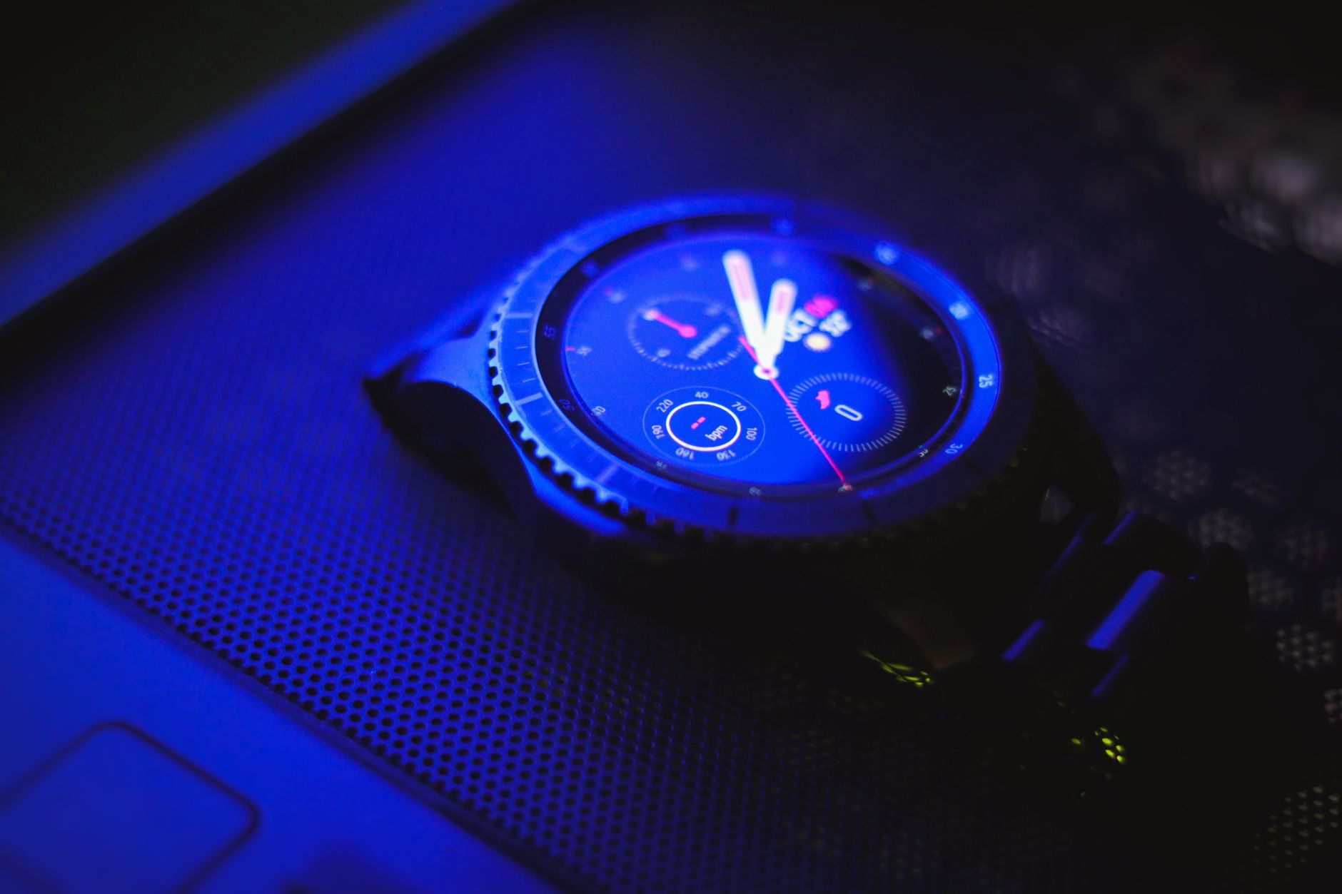 Quels sont les accessoires de mode incontournables pour affirmer son identité geek ?